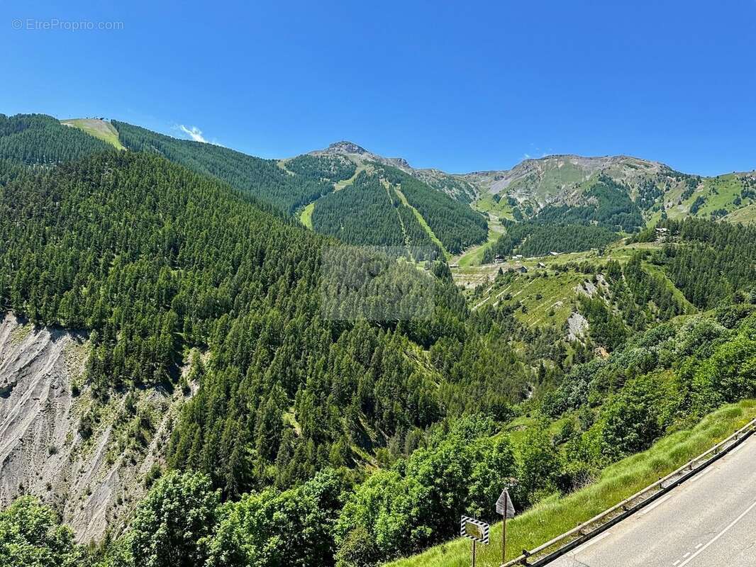 Appartement à SAINT-ETIENNE-DE-TINEE
