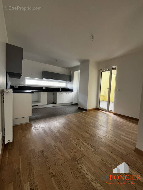 Appartement à MORANGIS