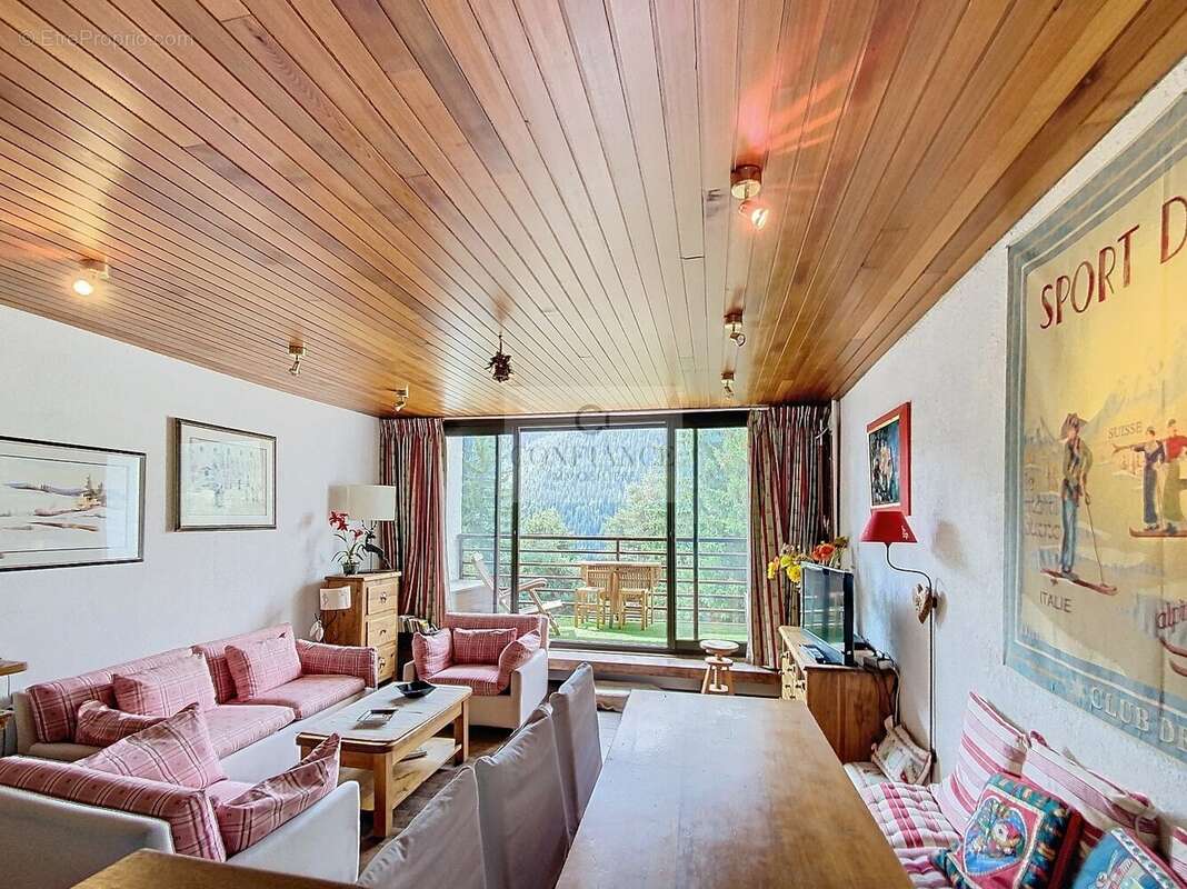 Appartement à SAINT-ETIENNE-DE-TINEE