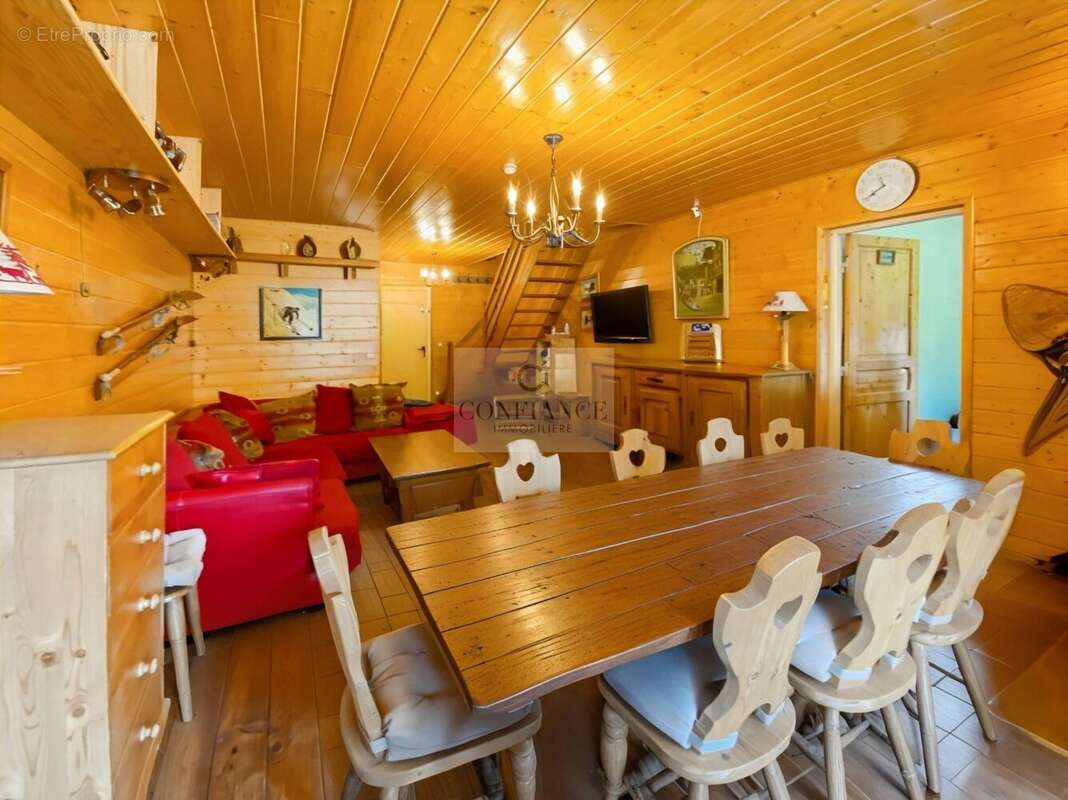 Appartement à SAINT-ETIENNE-DE-TINEE