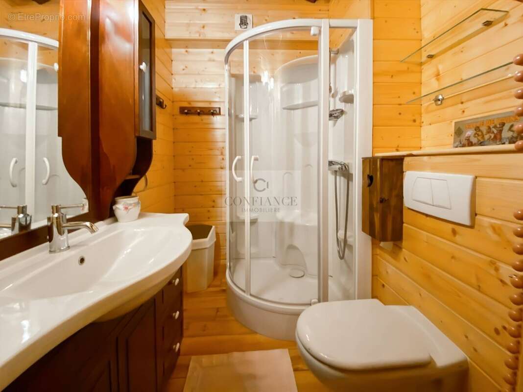 Appartement à SAINT-ETIENNE-DE-TINEE