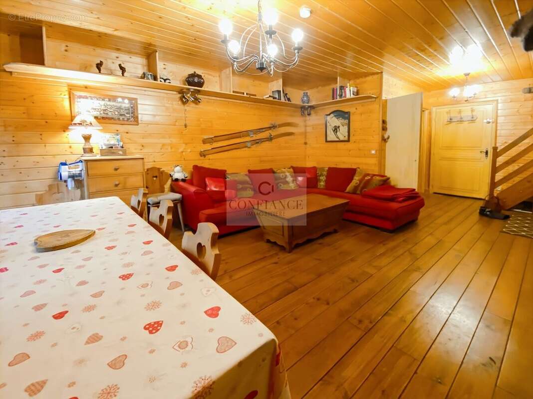 Appartement à SAINT-ETIENNE-DE-TINEE