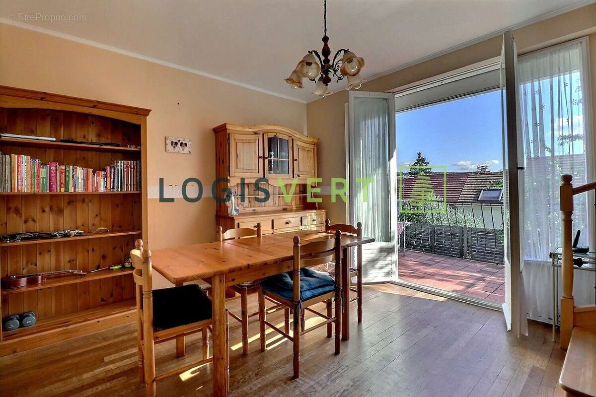 Maison à BURES-SUR-YVETTE