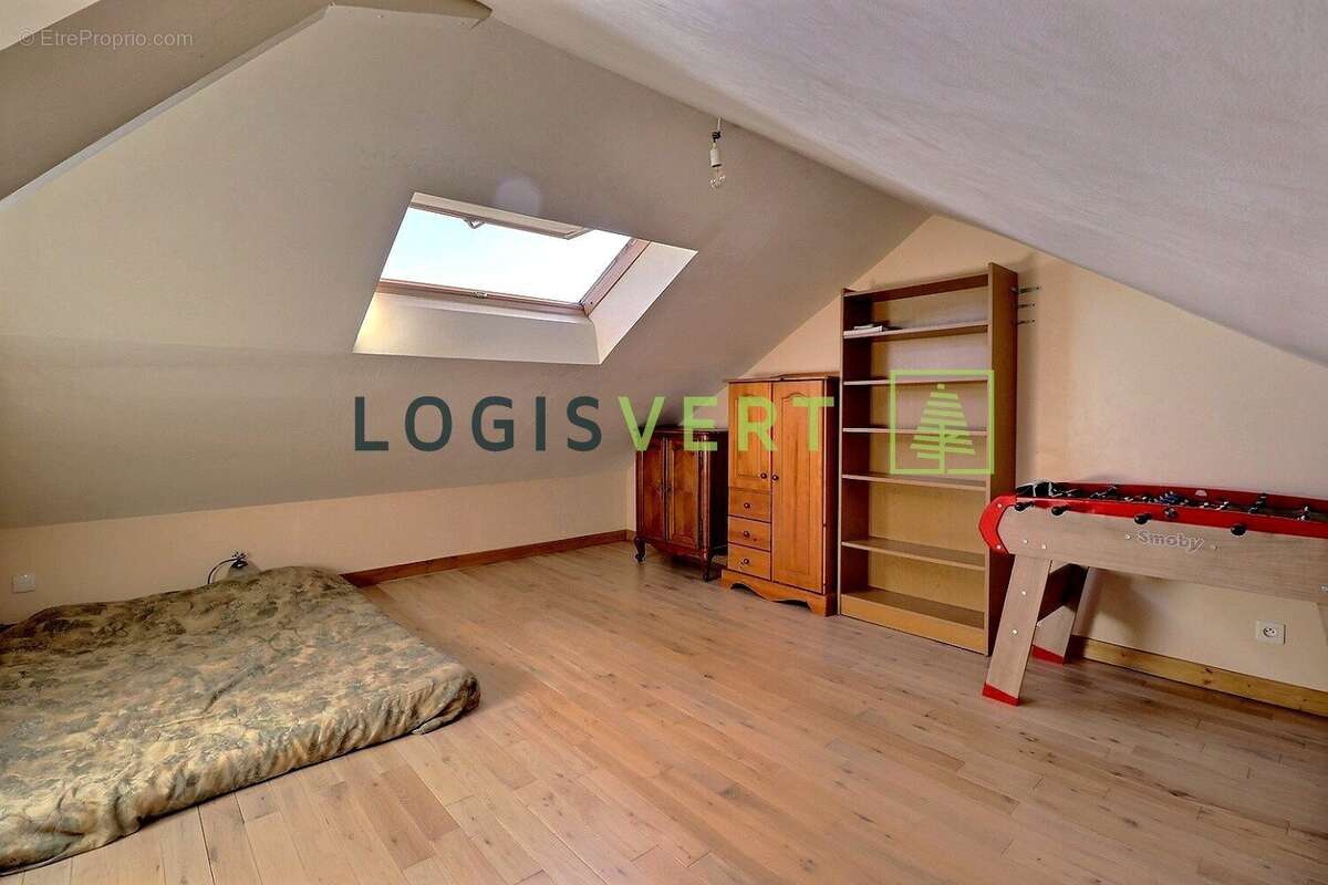 Maison à BURES-SUR-YVETTE