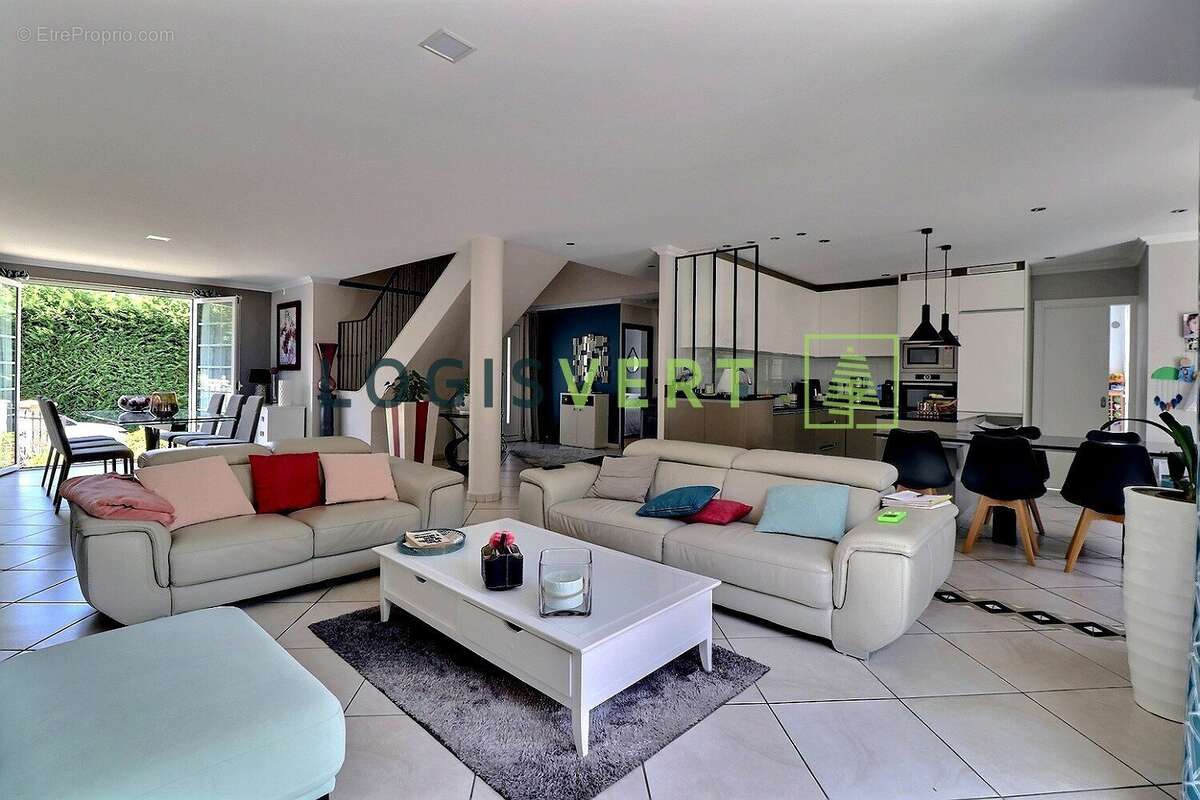 Maison à GIF-SUR-YVETTE