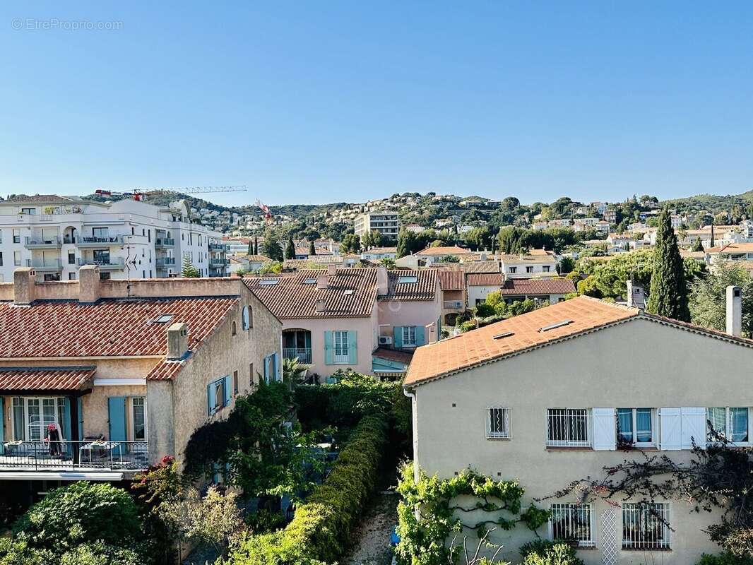 Appartement à HYERES