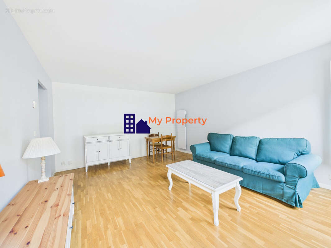 Appartement à SARTROUVILLE