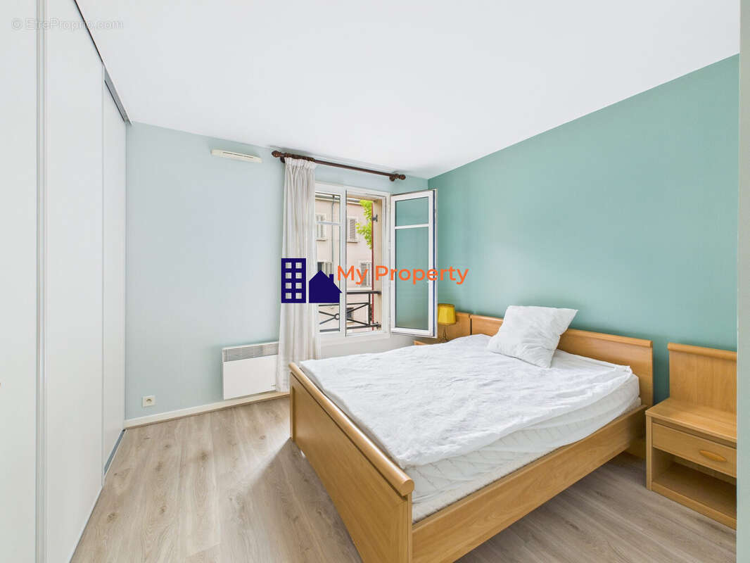 Appartement à SARTROUVILLE