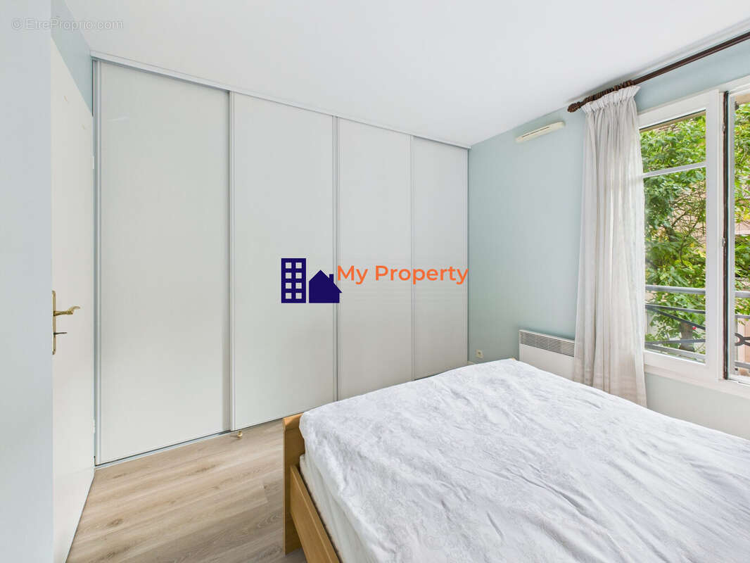 Appartement à SARTROUVILLE