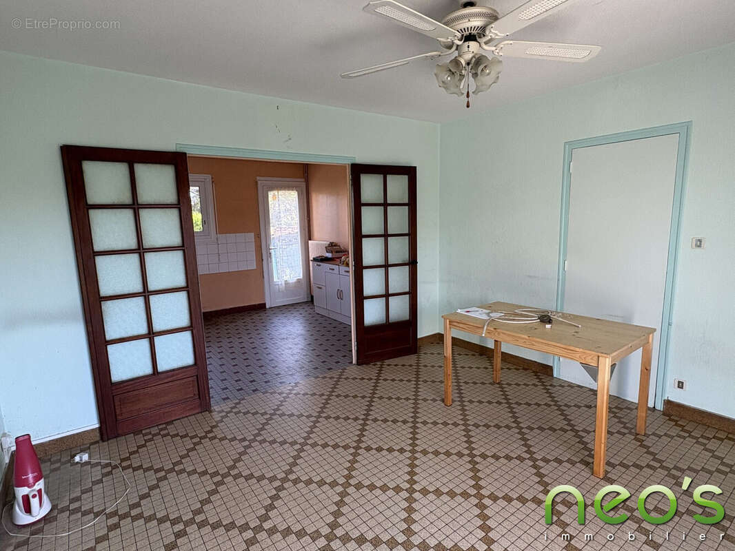 Maison à SAINT-MACAIRE-EN-MAUGES