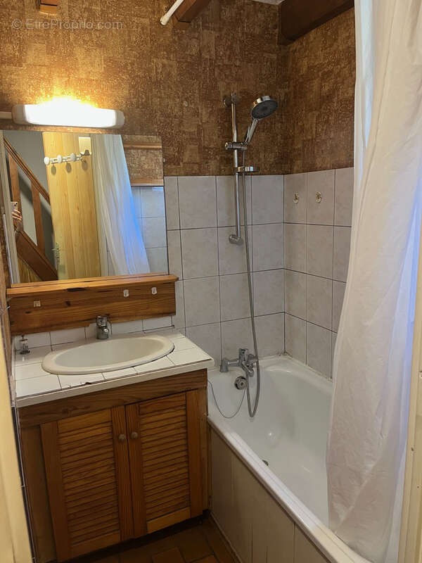 Maison à SAINT-VALLIER-DE-THIEY