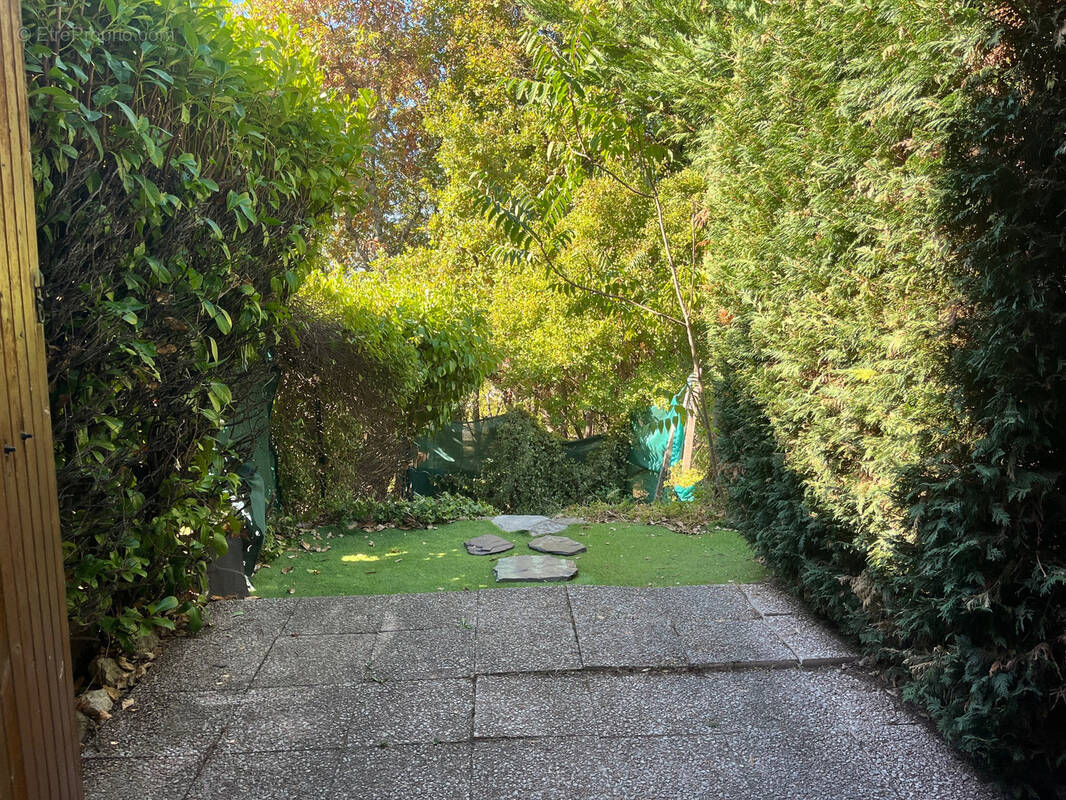 Maison à SAINT-VALLIER-DE-THIEY