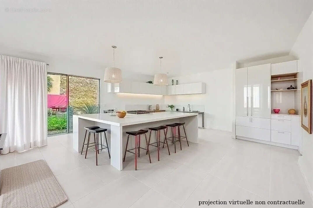 Maison à SAINT-TRIVIER-SUR-MOIGNANS