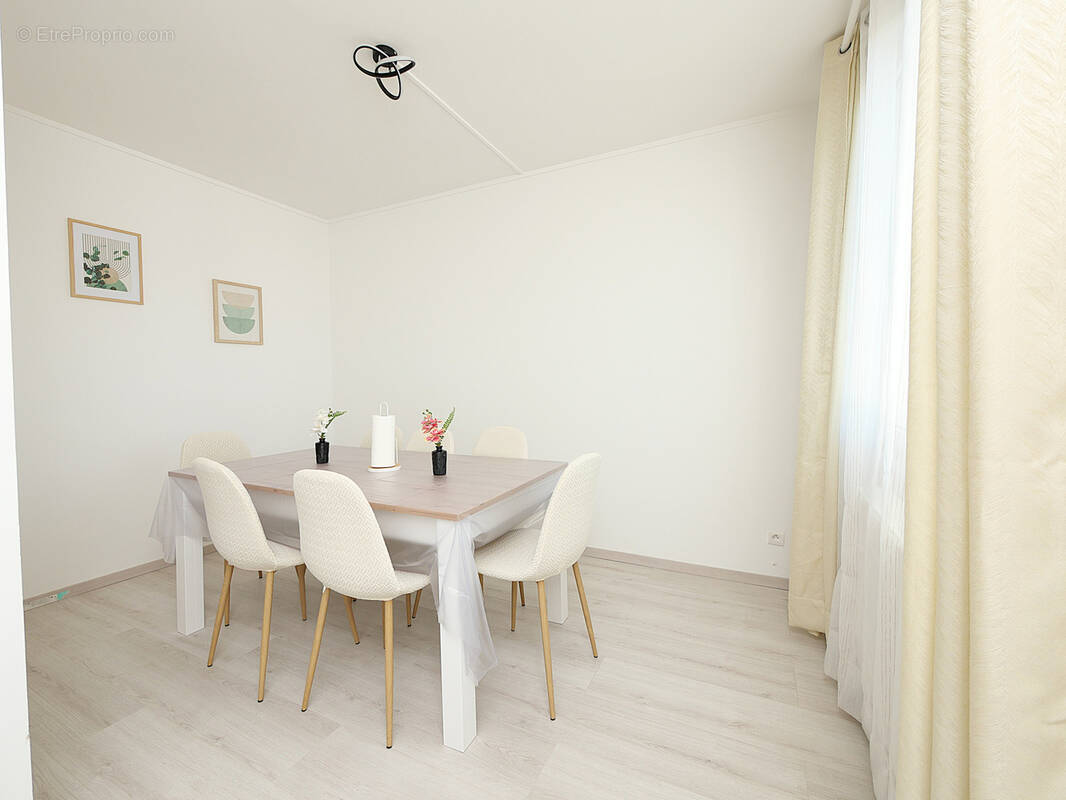 Appartement à LE BLANC-MESNIL