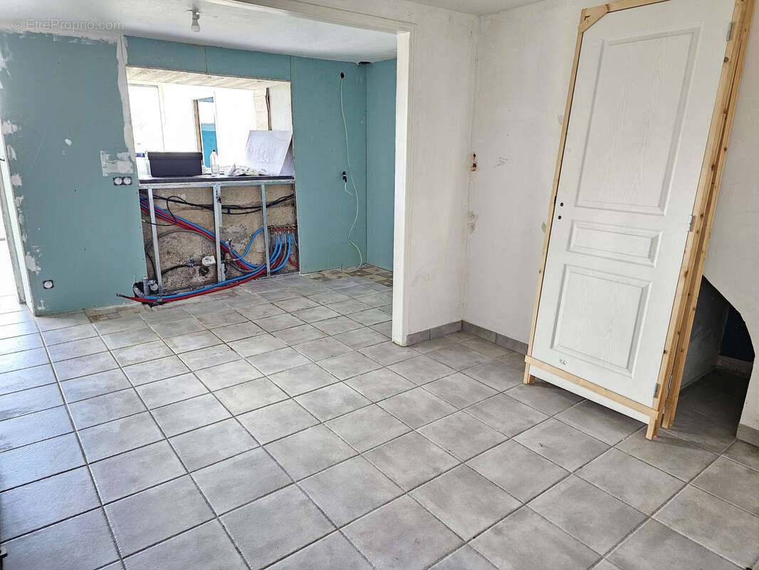 Maison à LA CHAPELLE-BICHE