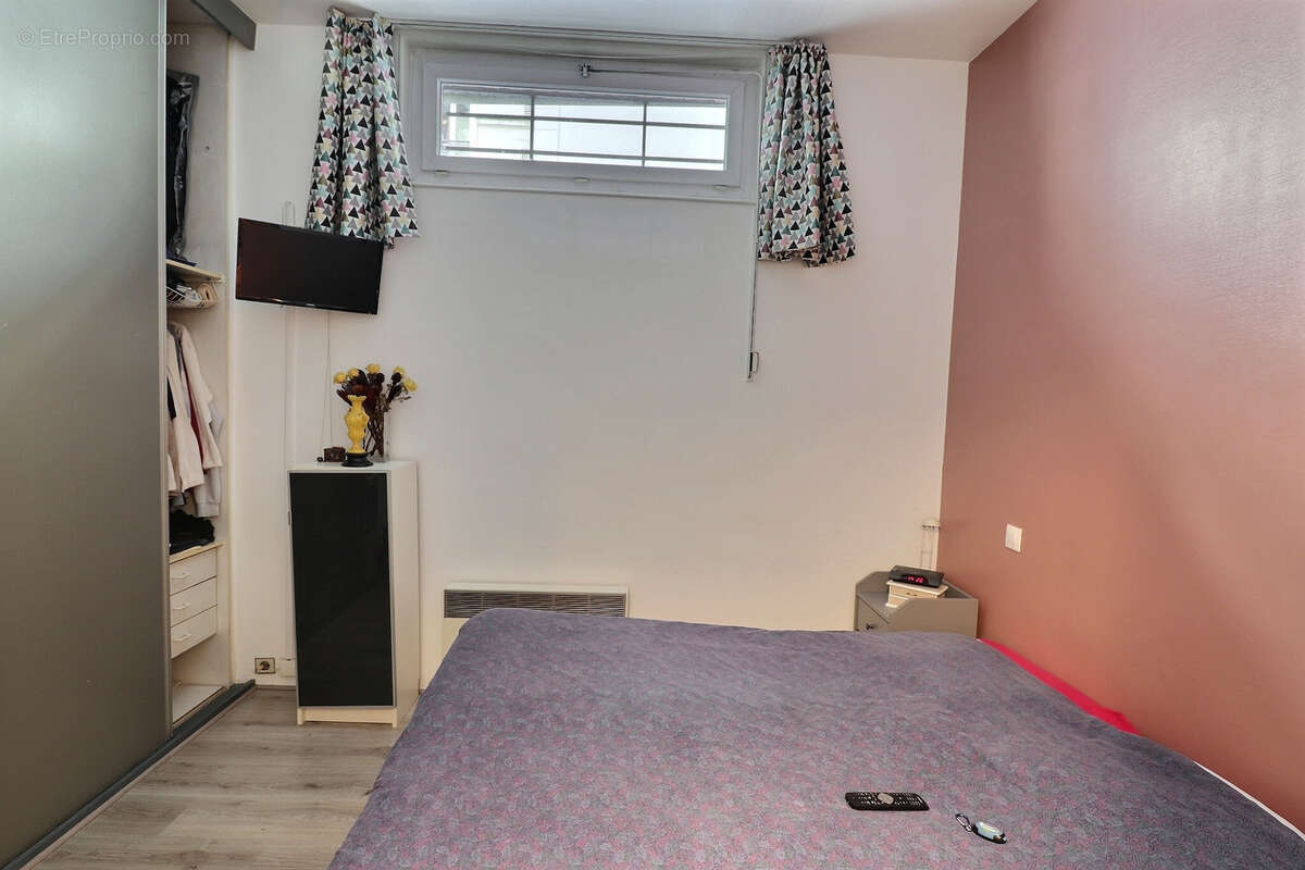 Appartement à PARIS-14E