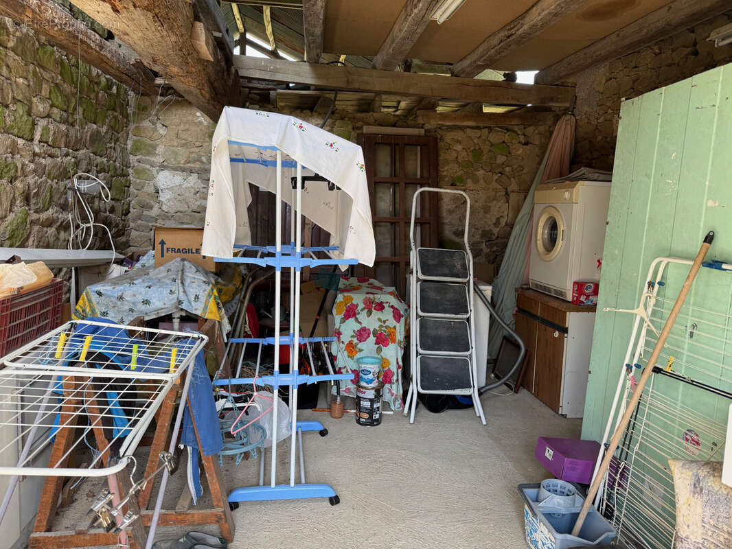 Maison à GOUTTIERES