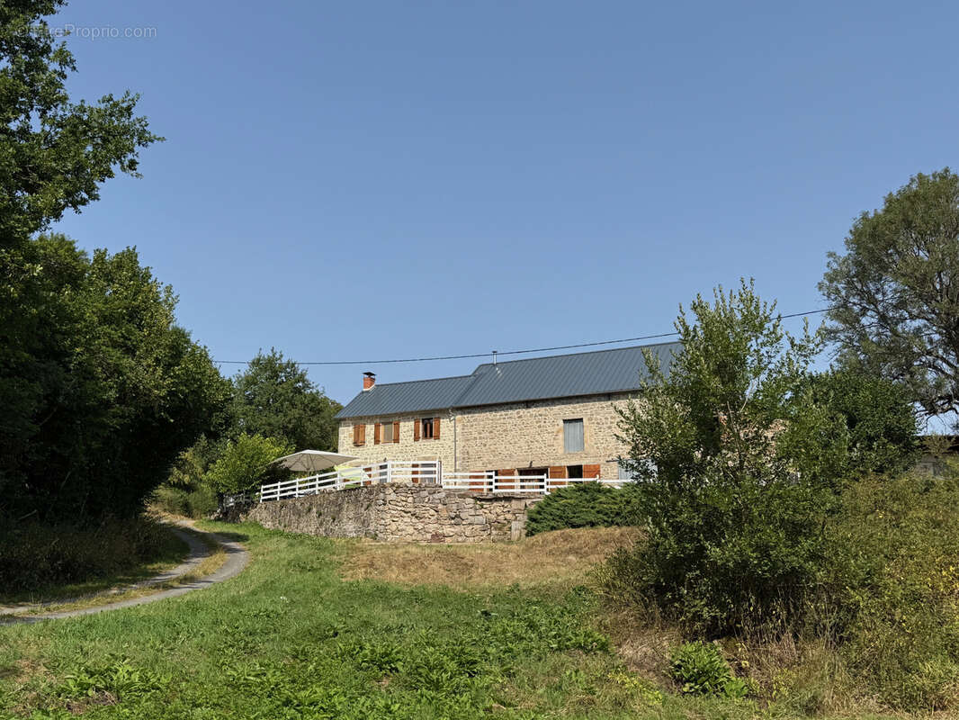 Maison à GOUTTIERES