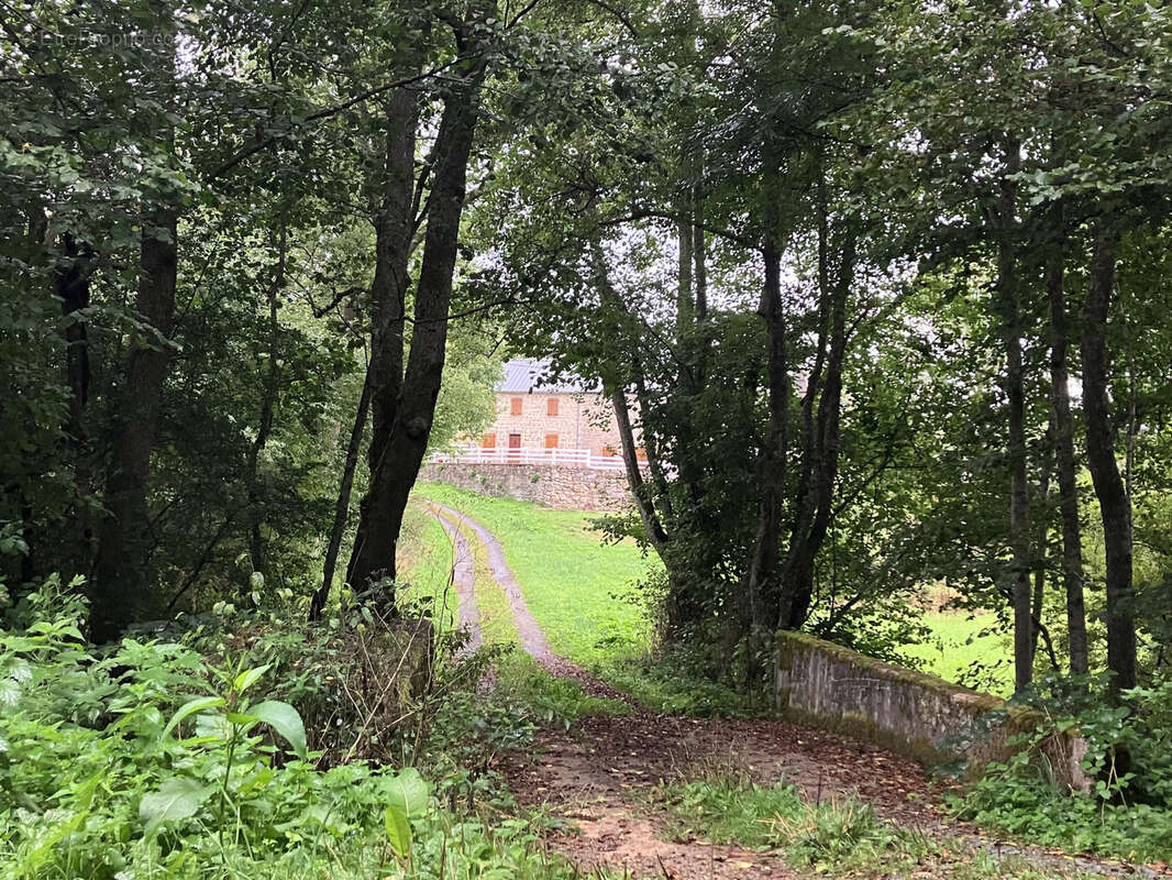 Maison à GOUTTIERES