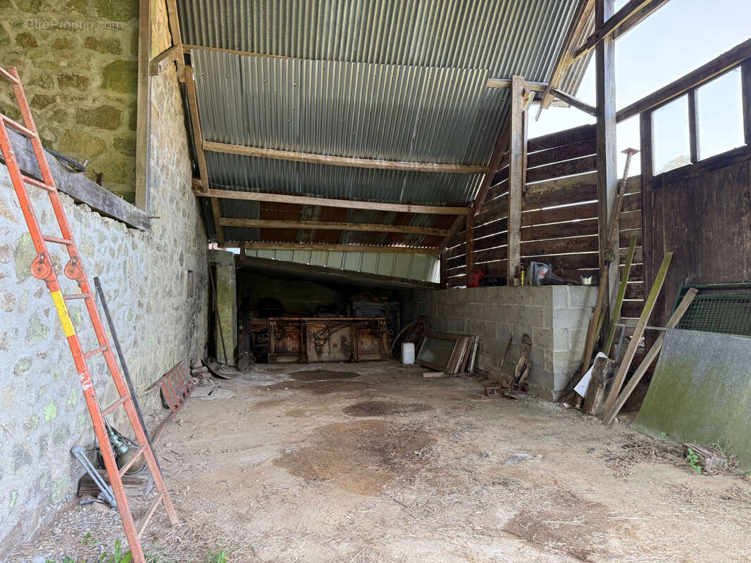 Maison à GOUTTIERES