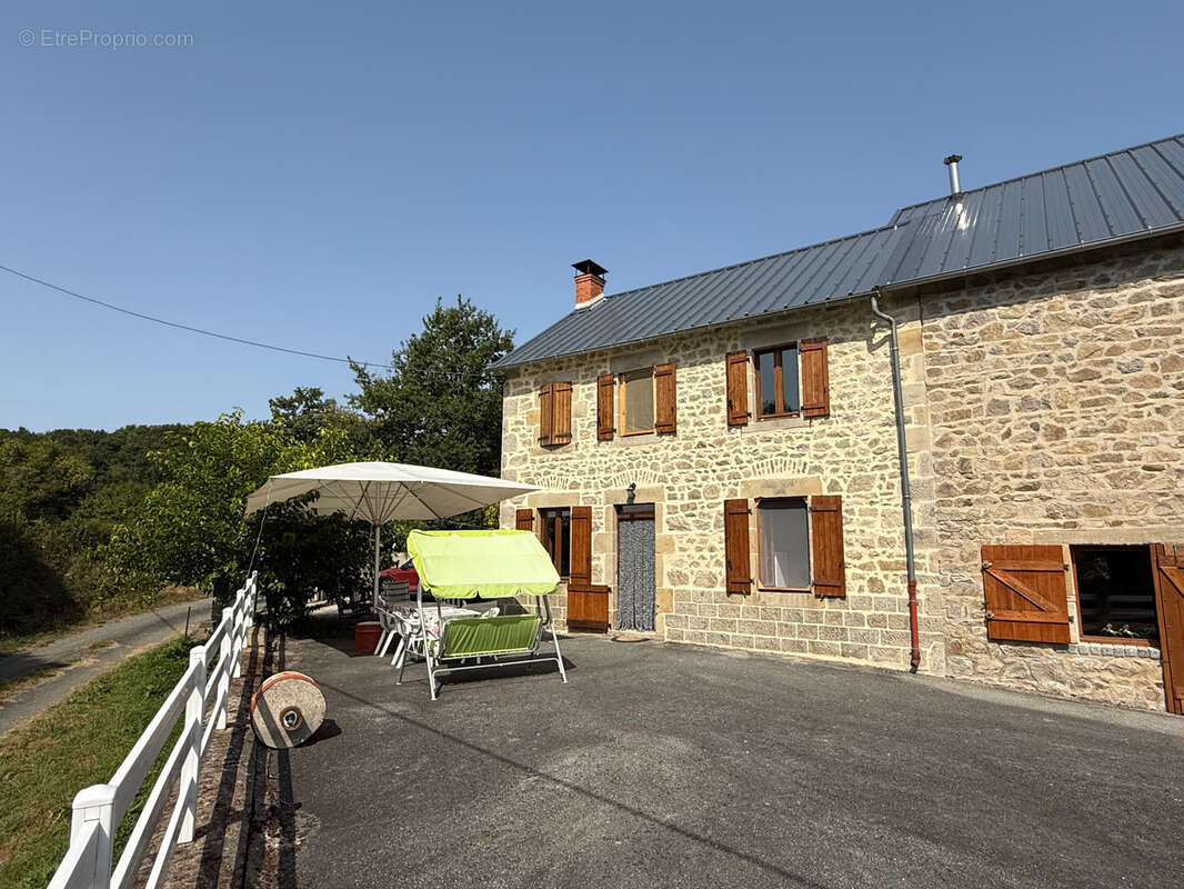 Maison à GOUTTIERES