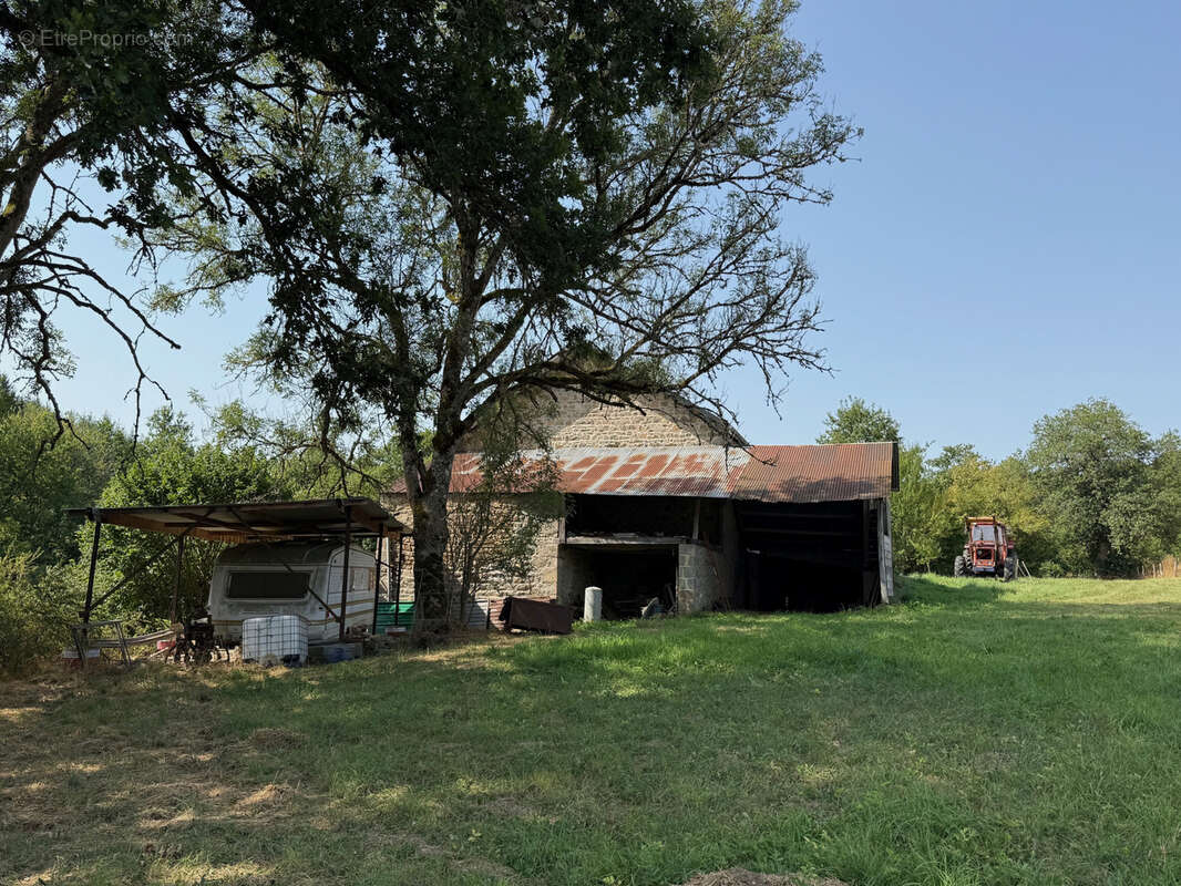 Maison à GOUTTIERES