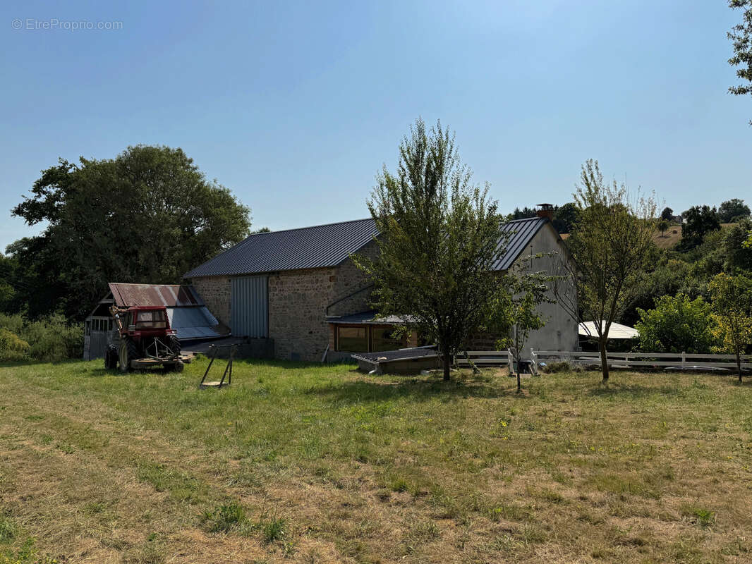 Maison à GOUTTIERES