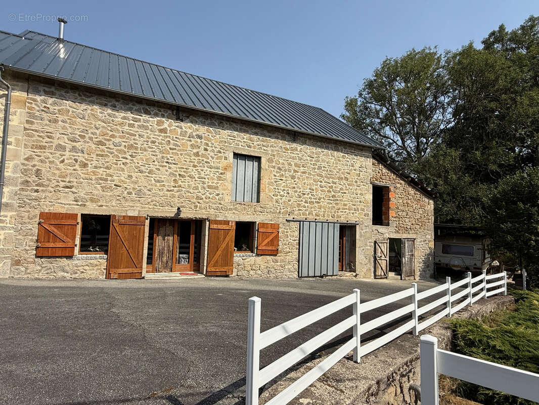 Maison à GOUTTIERES