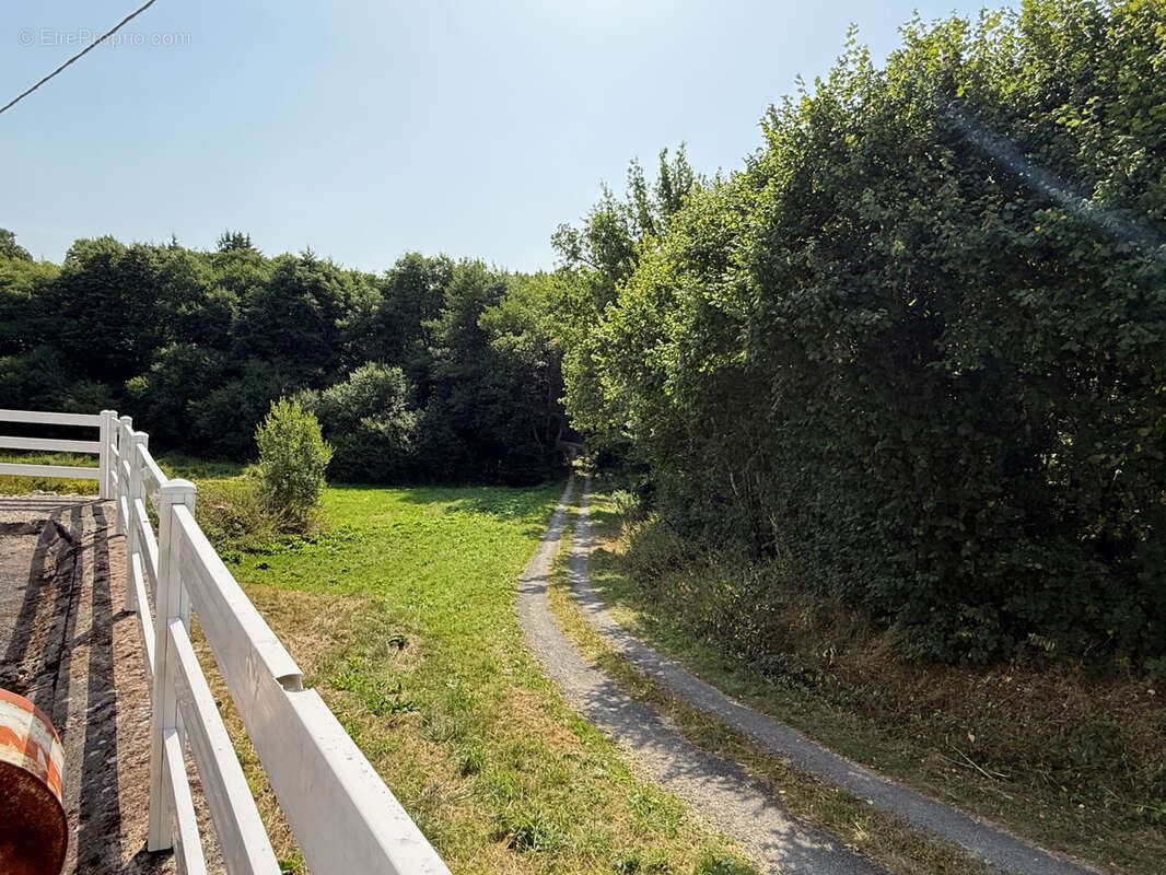 Maison à GOUTTIERES