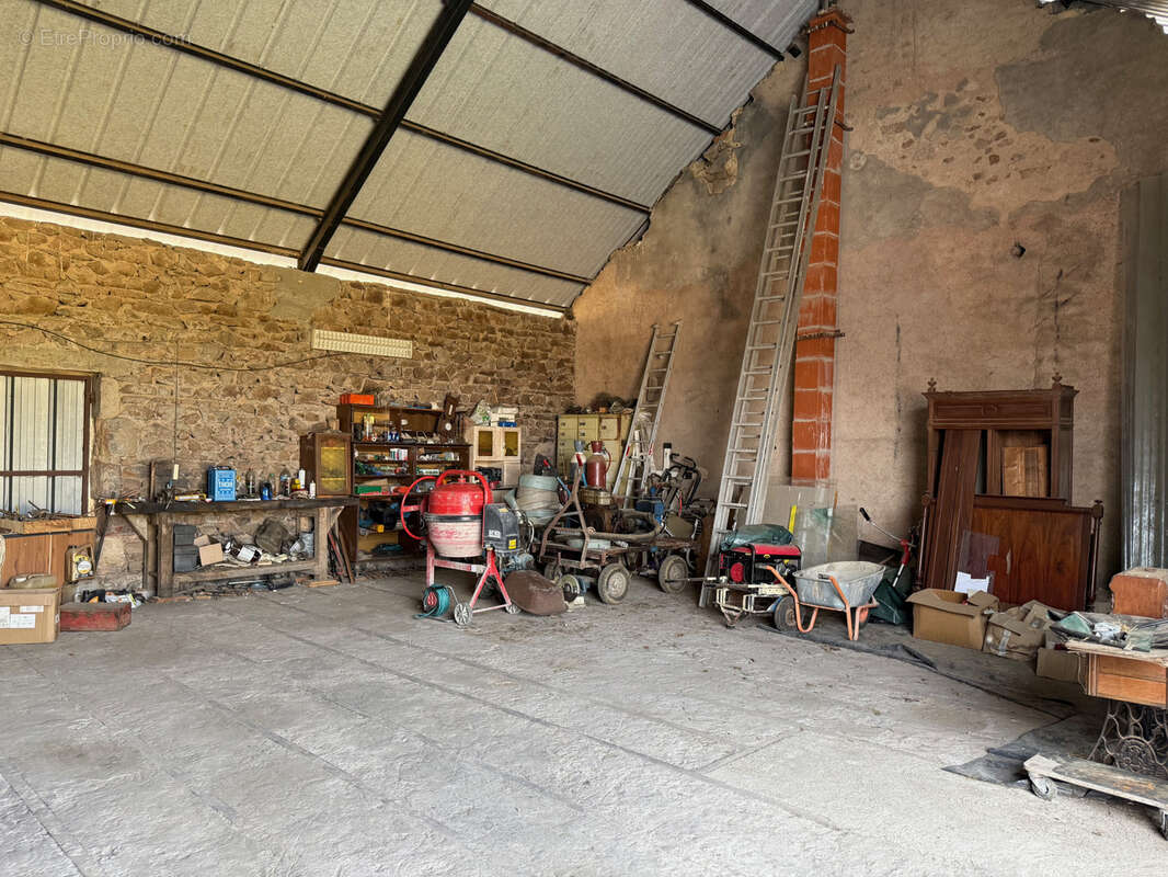 Maison à GOUTTIERES