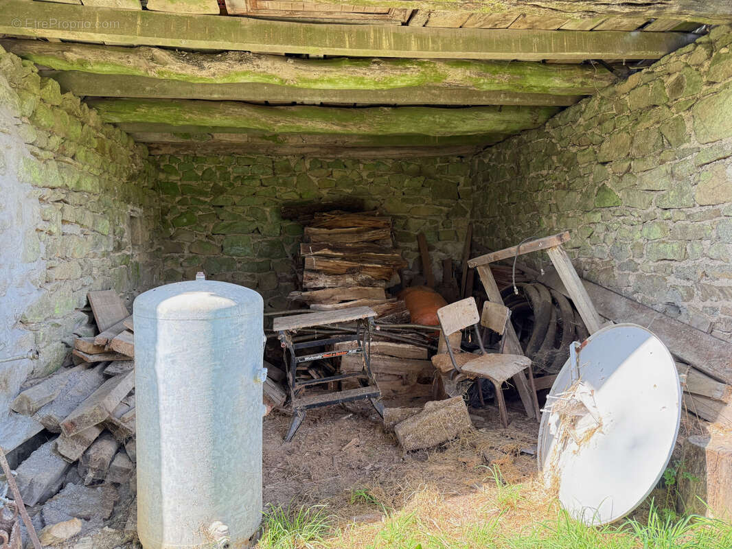 Maison à GOUTTIERES