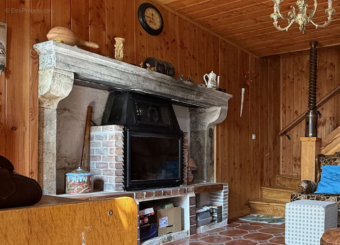 Maison à GOUTTIERES