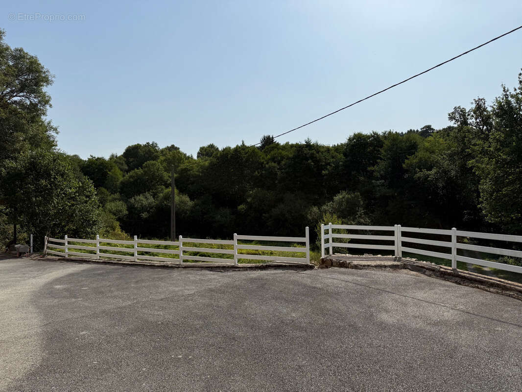 Maison à GOUTTIERES