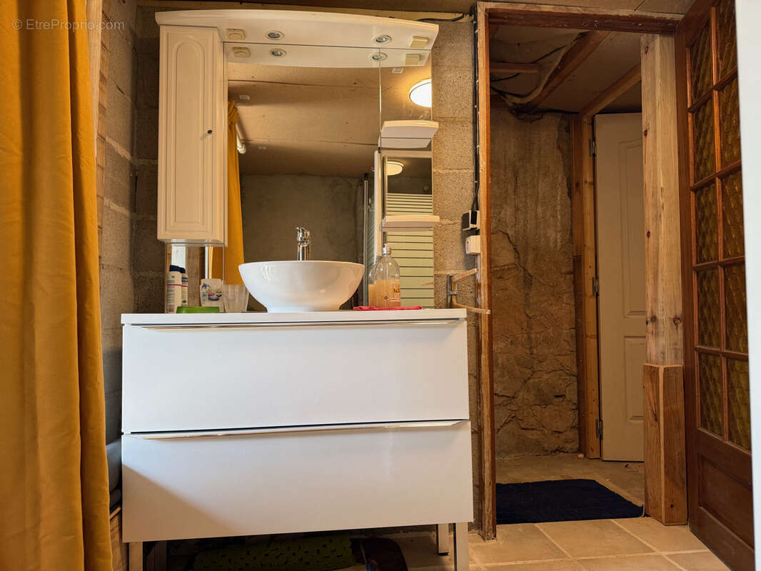 Maison à GOUTTIERES