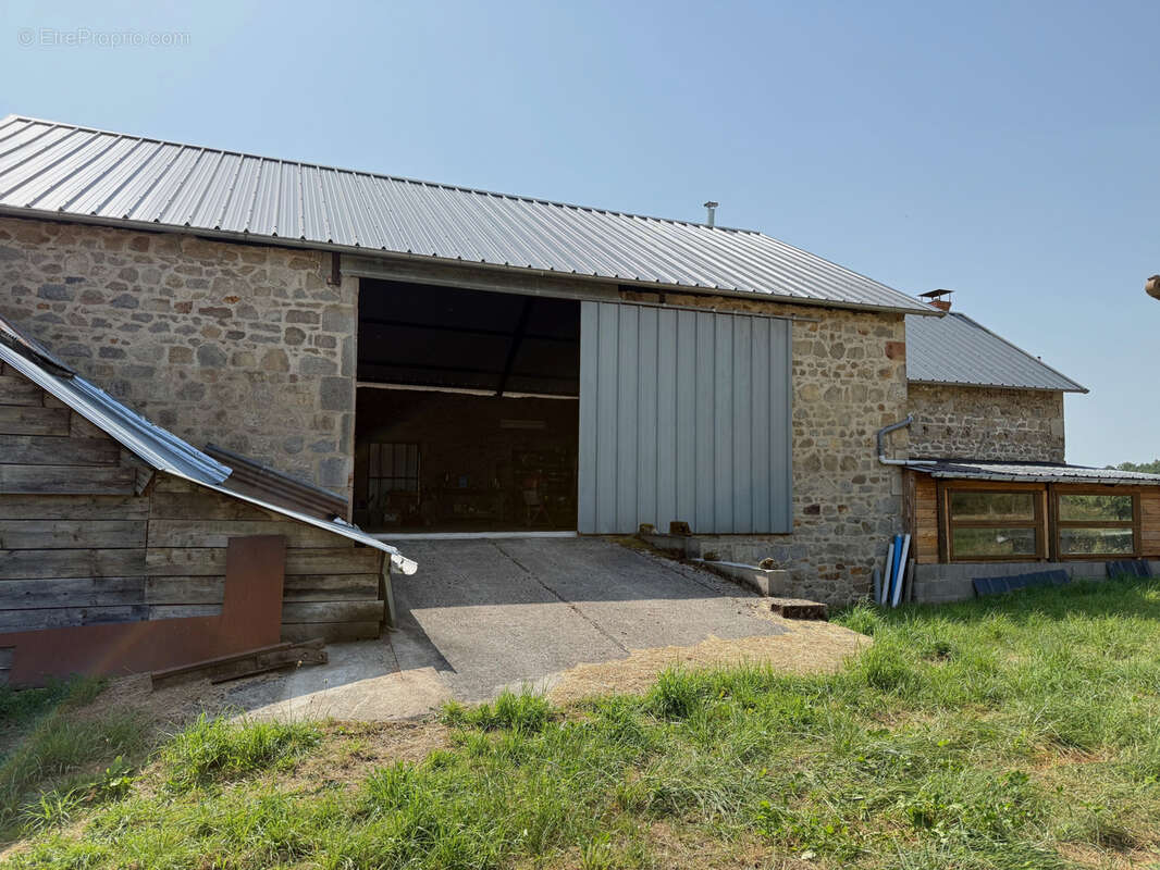 Maison à GOUTTIERES