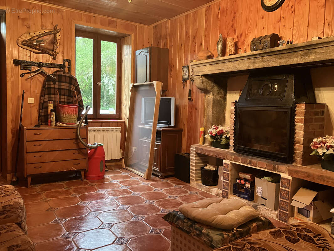 Maison à GOUTTIERES