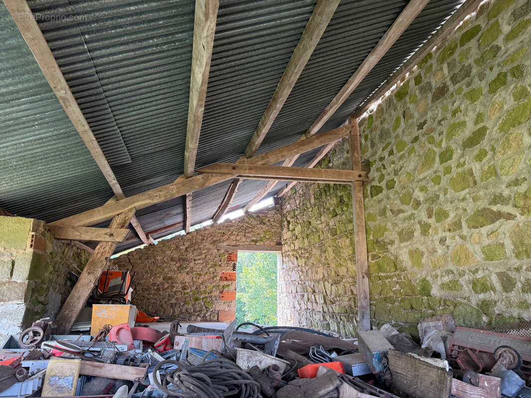 Maison à GOUTTIERES