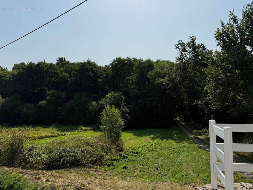 Maison à GOUTTIERES