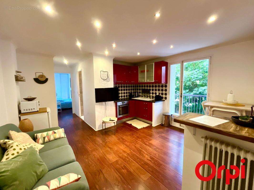 Appartement à MARSEILLE-7E