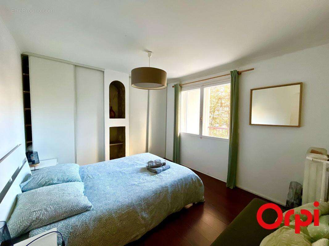 Appartement à MARSEILLE-7E