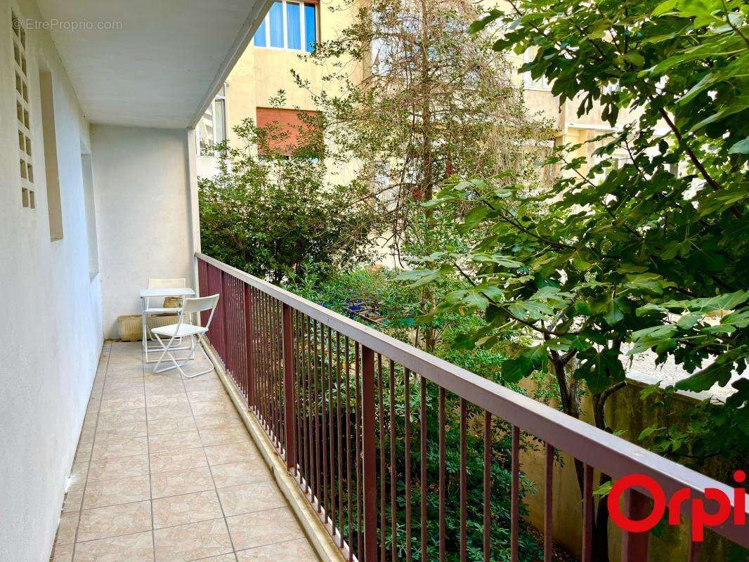 Appartement à MARSEILLE-7E