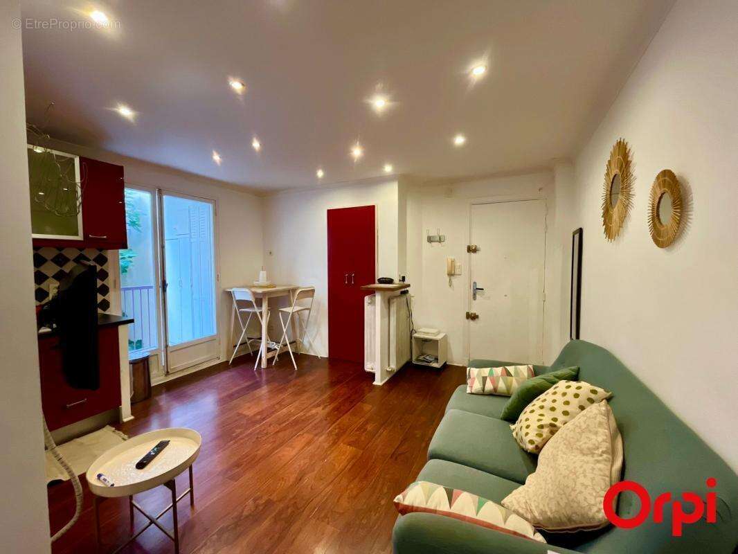 Appartement à MARSEILLE-7E