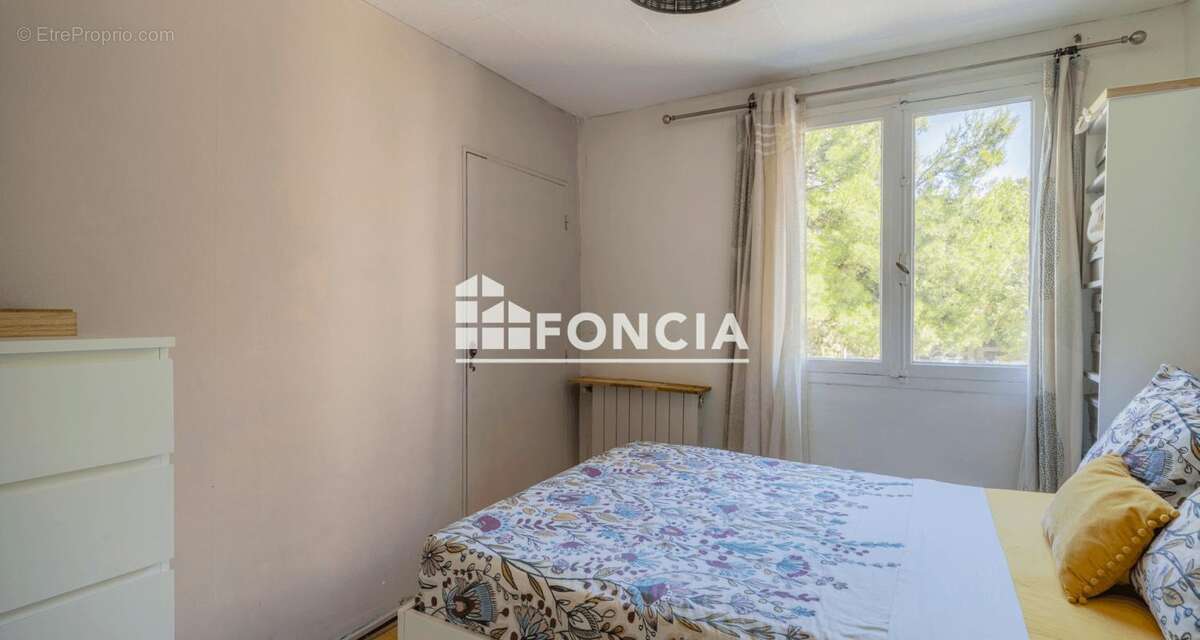 Appartement à MARSEILLE-9E