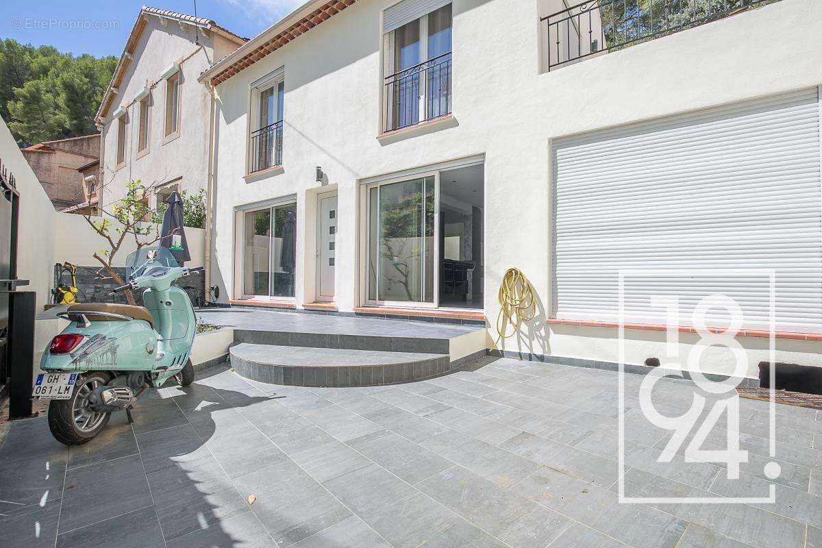 Maison à MARSEILLE-11E