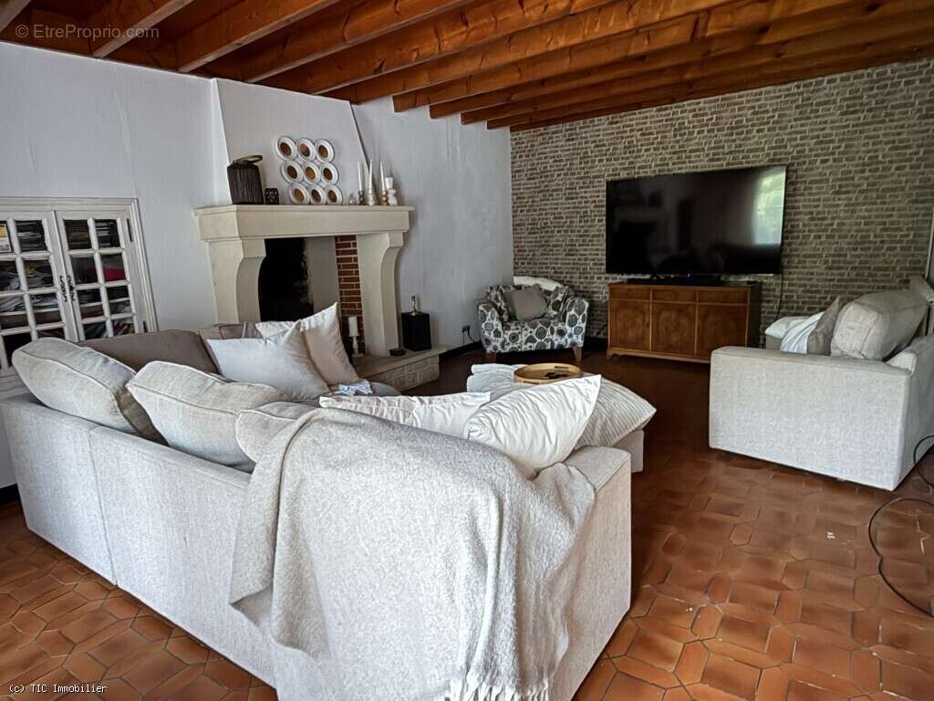 Maison à VILLEFAGNAN