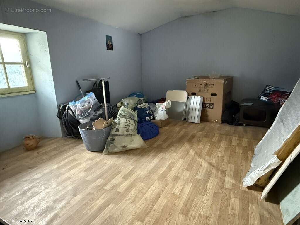 Maison à VILLEFAGNAN