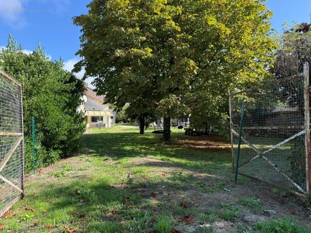 Maison à VILLEFAGNAN