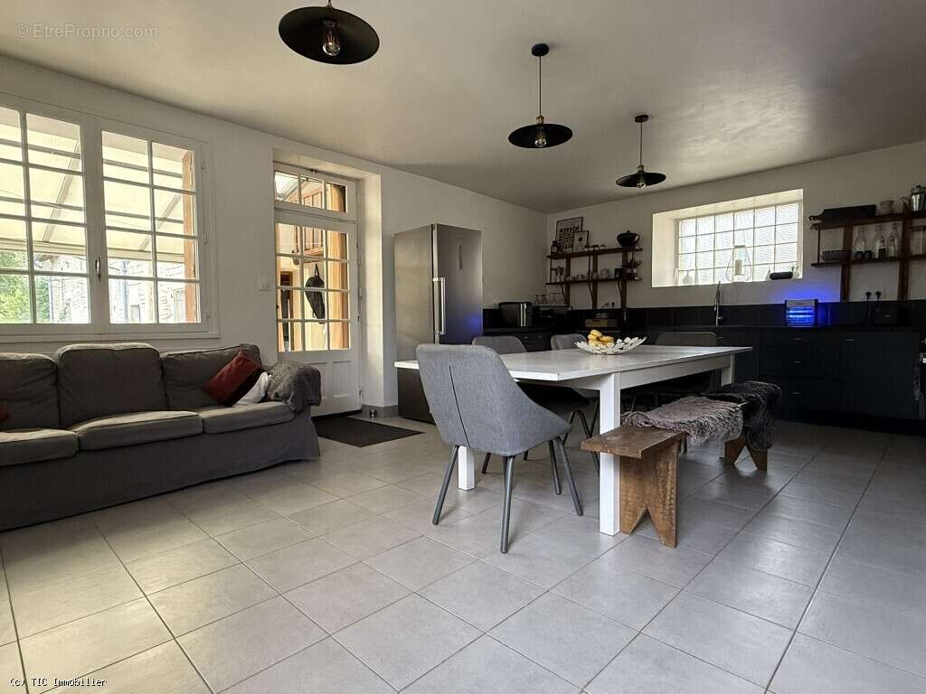 Maison à VILLEFAGNAN