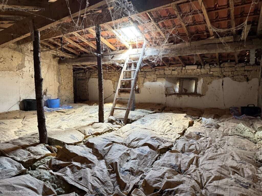 Maison à VILLEFAGNAN