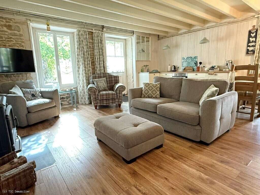 Maison à VILLEFAGNAN